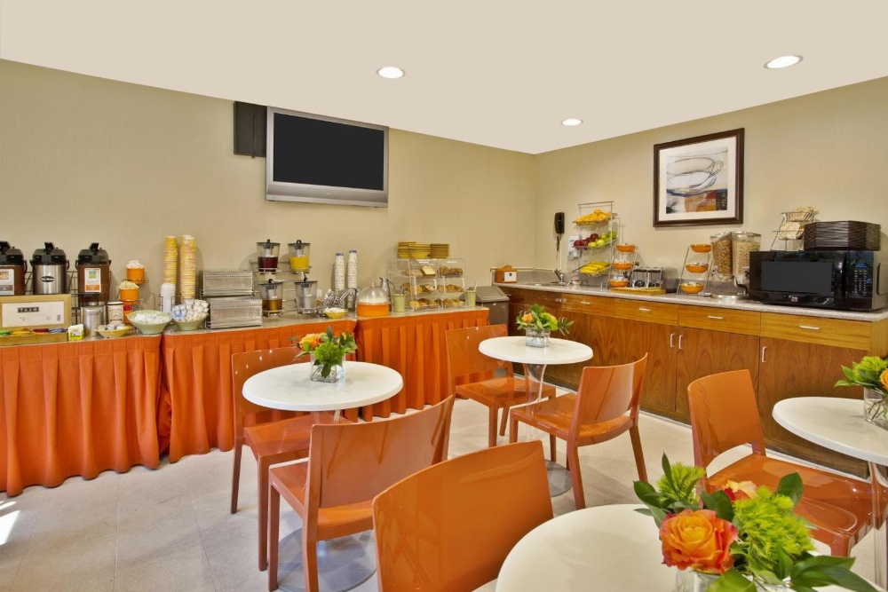 Hotel Le Jolie Main image